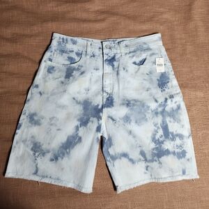Anthro Pilcro Denim Bermuda Shorts Tag 31 Measured 32 Tie Dye Blue Wht Cream NWT